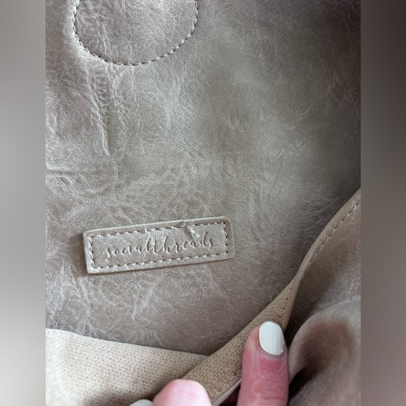 Stylish Taupe Crossbody Bag with Pink Strap - Picture 6 of 6